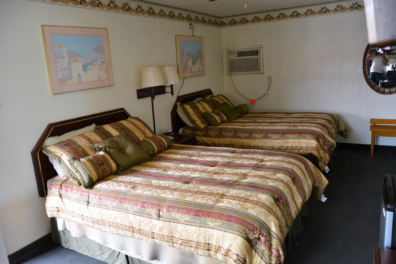 Budget Inn Of Brownfield المظهر الخارجي الصورة